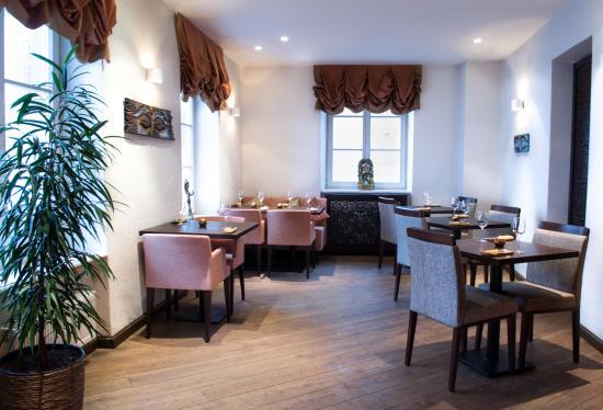 Blue Lotus Indian & Thai Restaurant